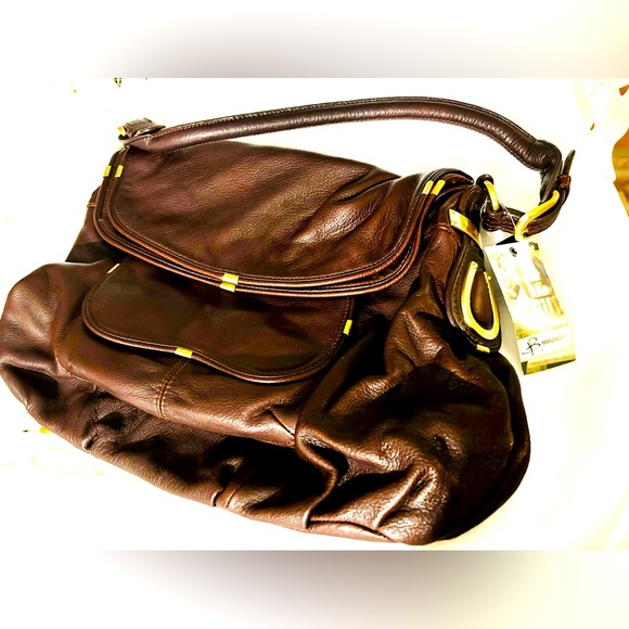 B Makowsky Genuine Leather Bag in Brandy.